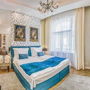 vip-residence-budapest-danube-riverside.inbudapesthotels.com/